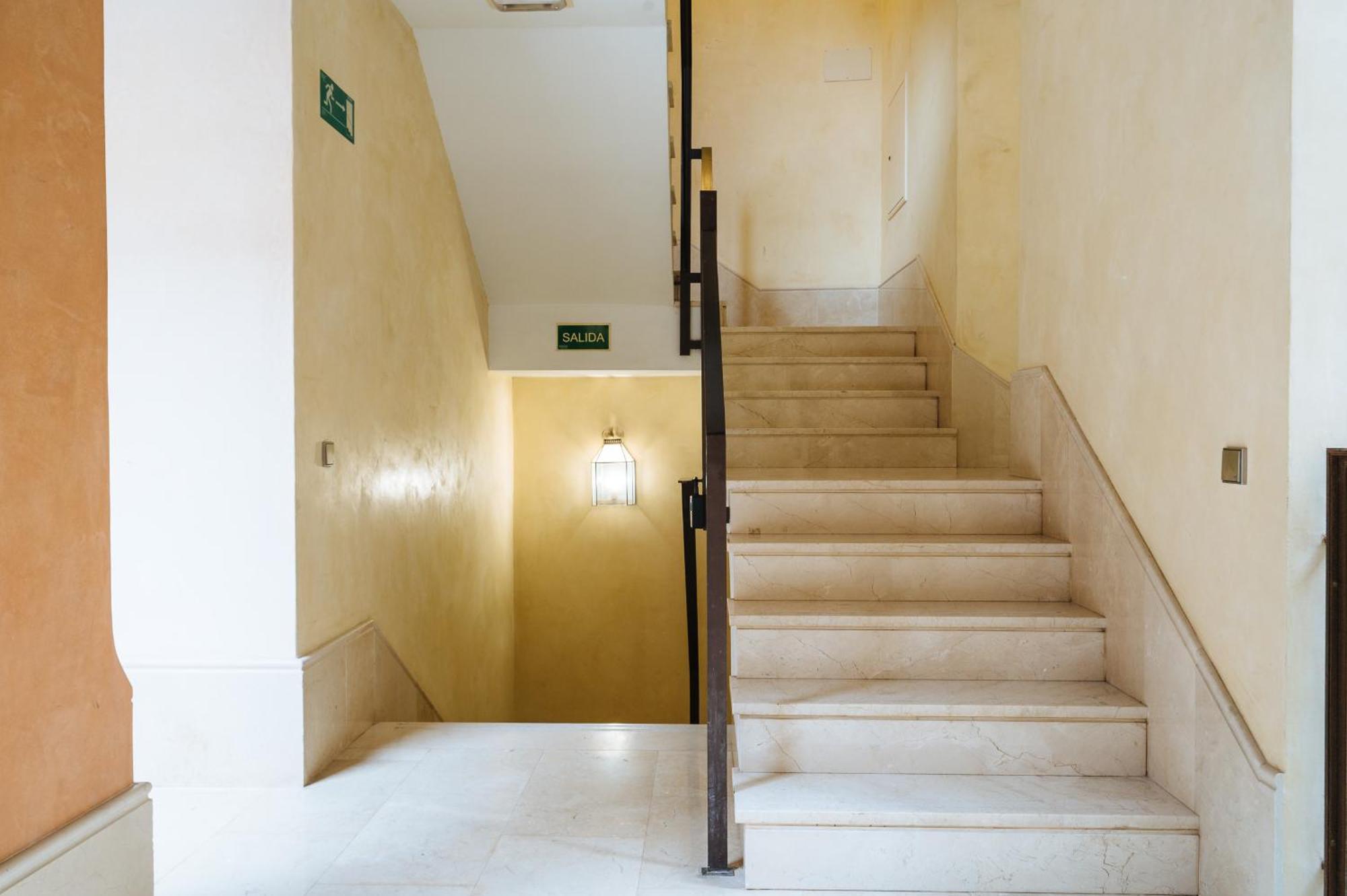Apartamentos La Vistosona إشبيلية المظهر الخارجي الصورة